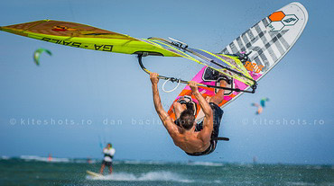 fotograf sporturi de apa windsurfing